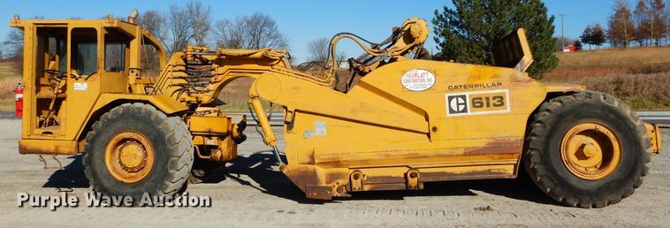 image for item DE2482 1973 Caterpillar 613  elevating scraper