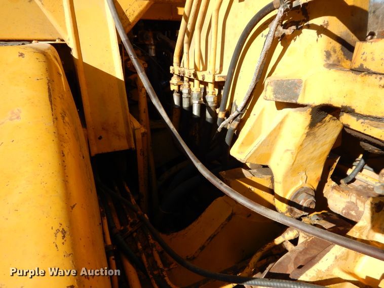 image for item DE2482 1973 Caterpillar 613  elevating scraper