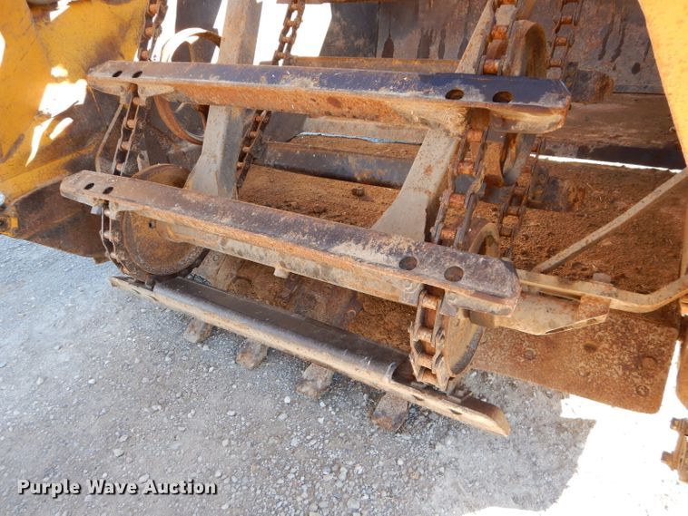 image for item DE2482 1973 Caterpillar 613  elevating scraper