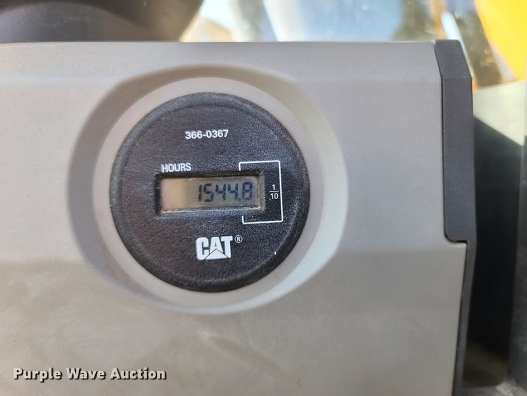 image for item DE2483 2014 Caterpillar 320E L  excavator