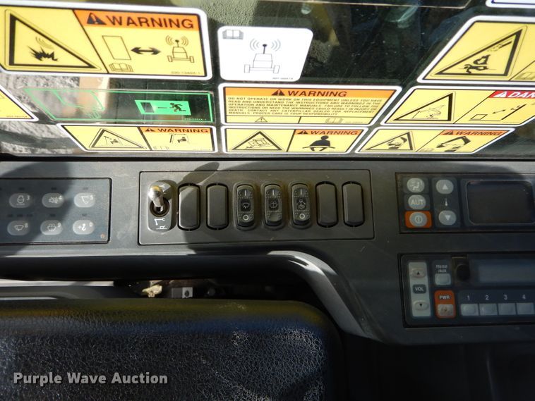image for item DE2483 2014 Caterpillar 320E L  excavator
