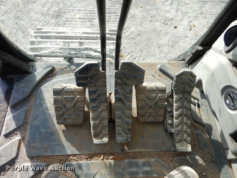 image for item DE2483 2014 Caterpillar 320E L  excavator