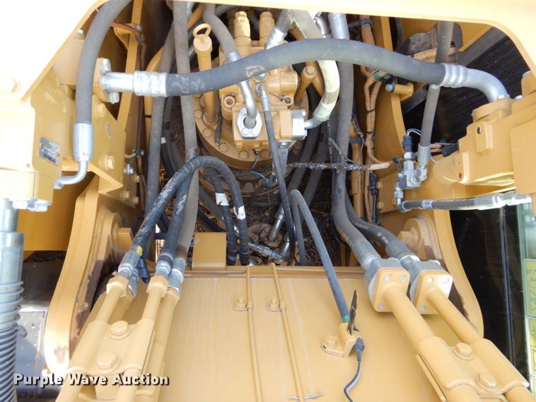 image for item DE2483 2014 Caterpillar 320E L  excavator