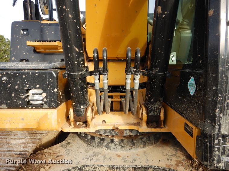 image for item DE2483 2014 Caterpillar 320E L  excavator