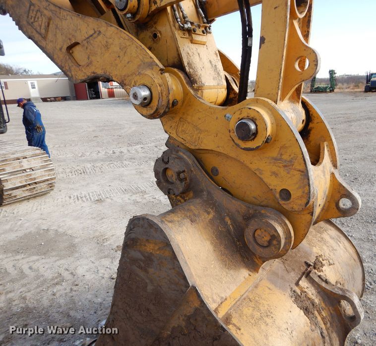 image for item DE2483 2014 Caterpillar 320E L  excavator