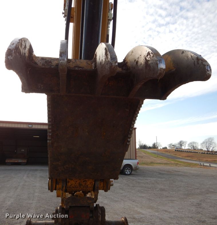 image for item DE2483 2014 Caterpillar 320E L  excavator