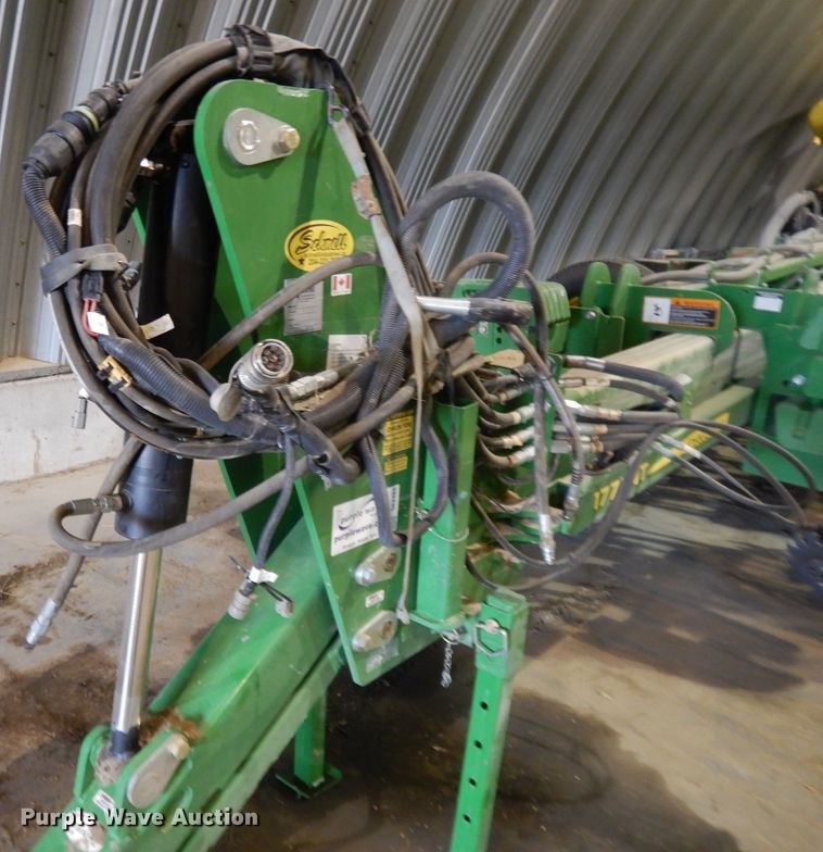 image for item DE2484 2016 John Deere 1775NT  planter