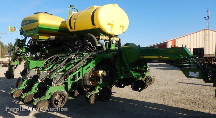 image for item DE2485 2012 John Deere 1790 CCS  split row no-till planter