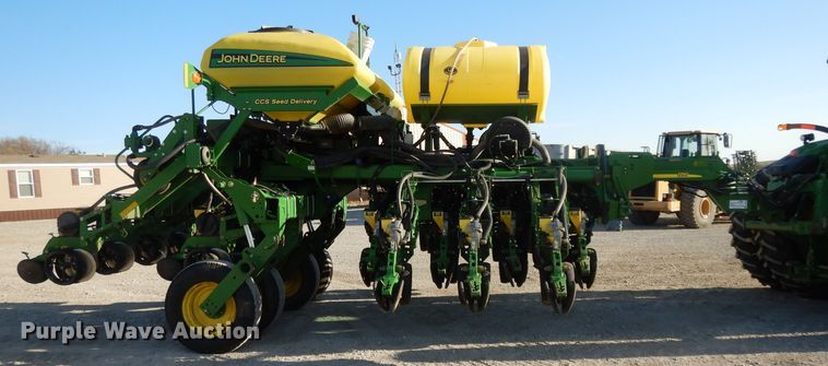 image for item DE2485 2012 John Deere 1790 CCS  split row no-till planter
