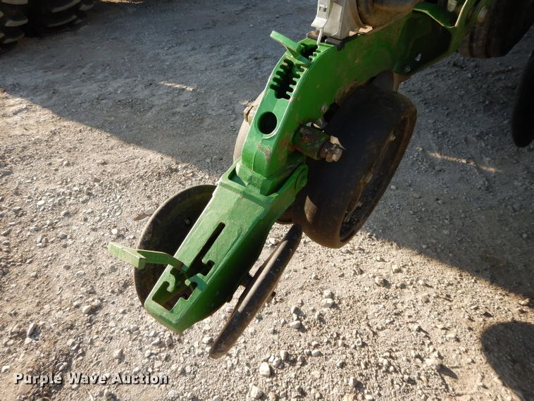 image for item DE2485 2012 John Deere 1790 CCS  split row no-till planter