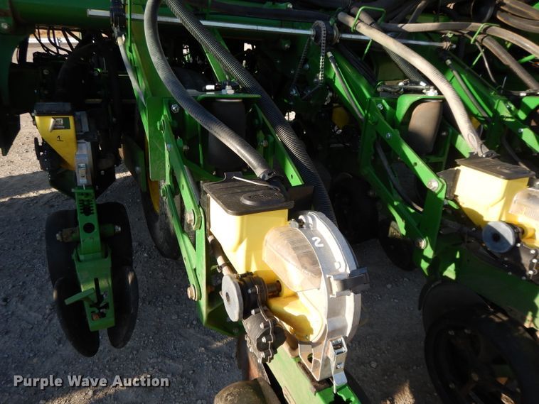 image for item DE2485 2012 John Deere 1790 CCS  split row no-till planter