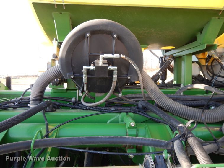 image for item DE2485 2012 John Deere 1790 CCS  split row no-till planter
