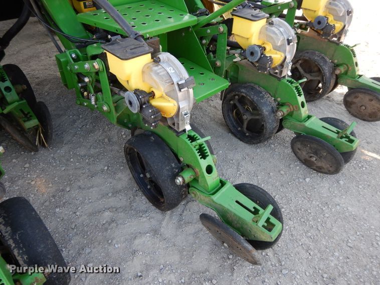 image for item DE2485 2012 John Deere 1790 CCS  split row no-till planter