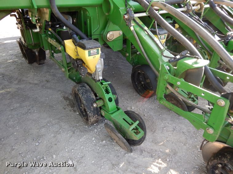 image for item DE2485 2012 John Deere 1790 CCS  split row no-till planter
