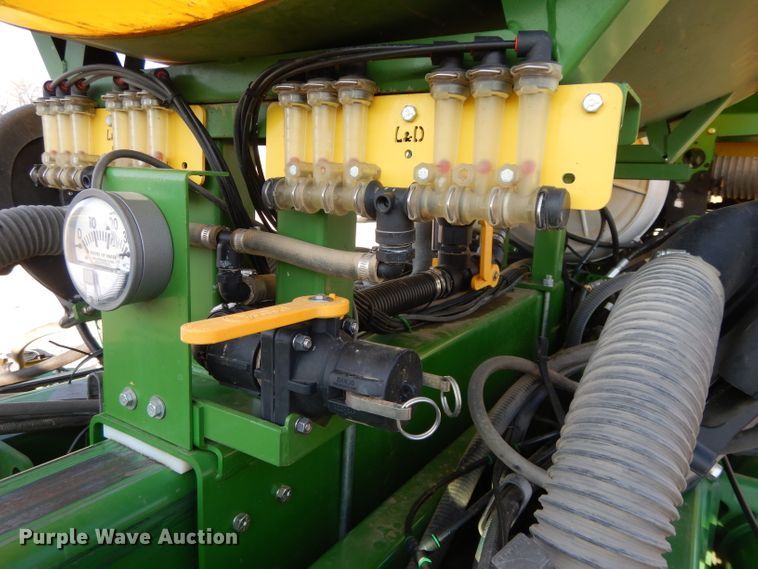 image for item DE2485 2012 John Deere 1790 CCS  split row no-till planter