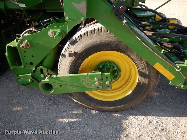 image for item DE2485 2012 John Deere 1790 CCS  split row no-till planter