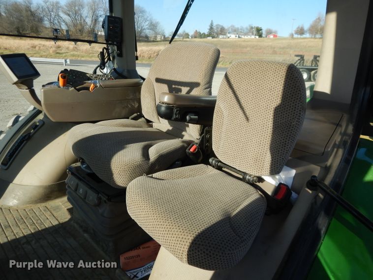 image for item DE2486 2012 John Deere 7280R  MFWD tractor