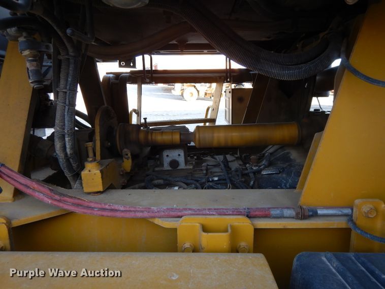 image for item DE2487 2000 Ag-Chem TerraGator 9103  applicator