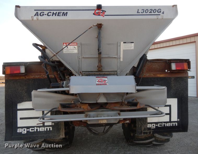 image for item DE2487 2000 Ag-Chem TerraGator 9103  applicator