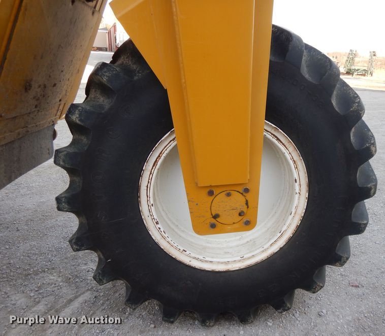 image for item DE2487 2000 Ag-Chem TerraGator 9103  applicator