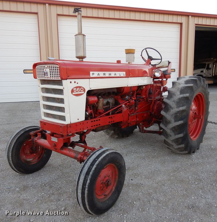 image for item DE2488 1963 International Farmall 560  tractor