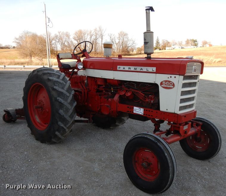 image for item DE2488 1963 International Farmall 560  tractor
