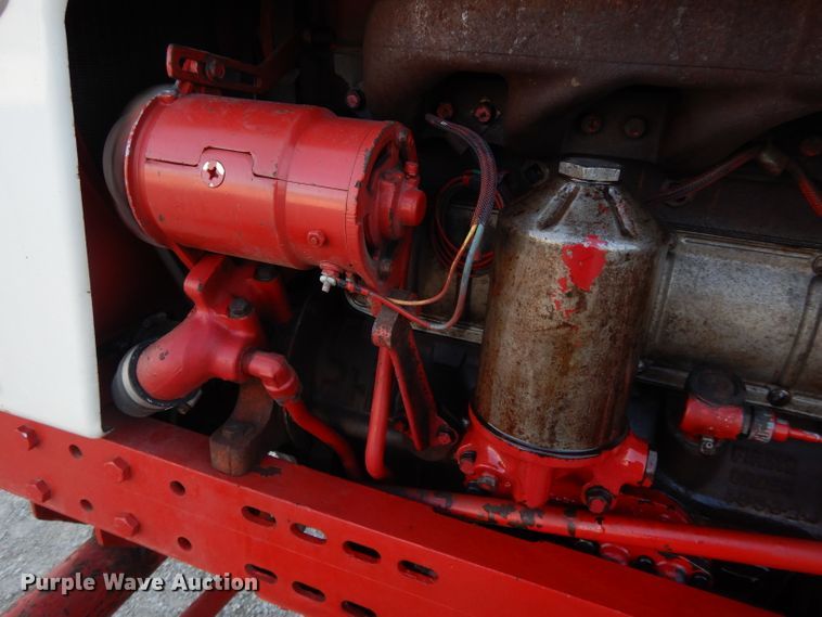 image for item DE2488 1963 International Farmall 560  tractor