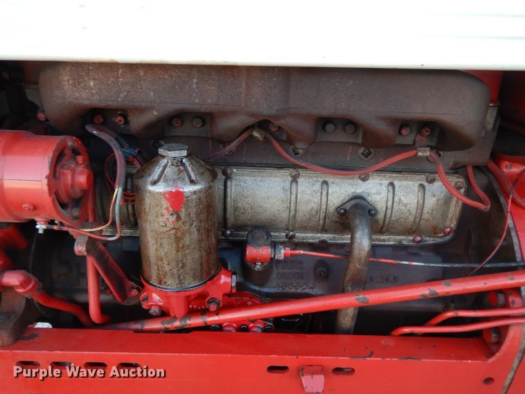 image for item DE2488 1963 International Farmall 560  tractor