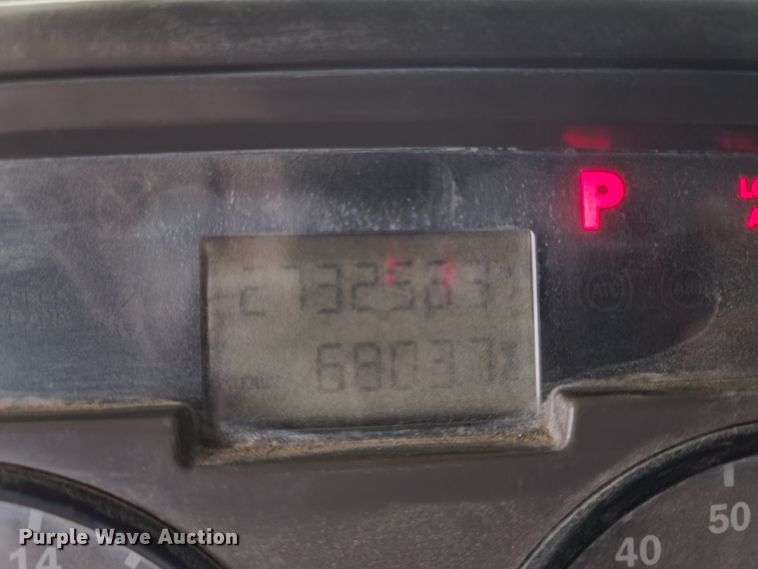 image for item DE2489 2003 Mack Granite CV713  dump truck