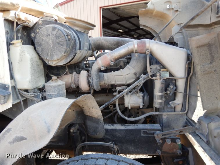 image for item DE2489 2003 Mack Granite CV713  dump truck