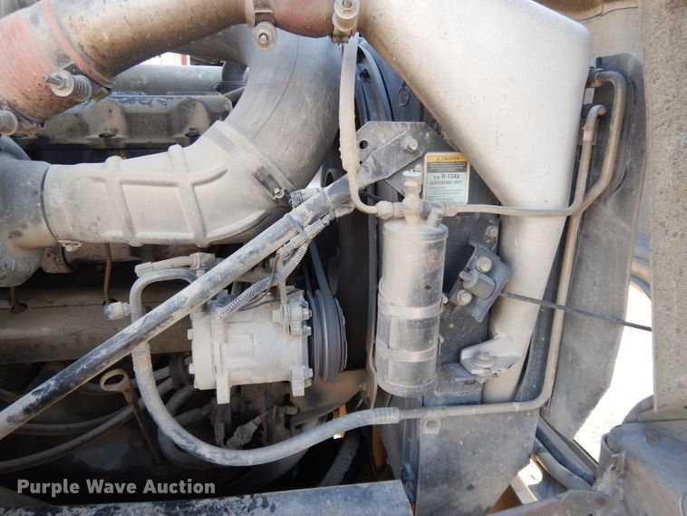 image for item DE2489 2003 Mack Granite CV713  dump truck