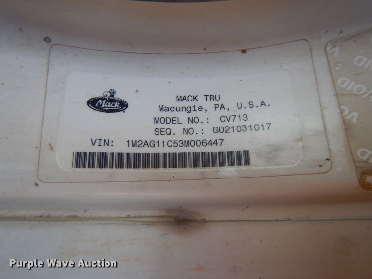 image for item DE2489 2003 Mack Granite CV713  dump truck