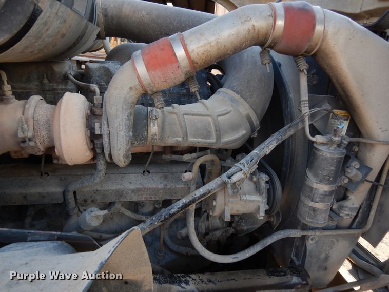 image for item DE2490 2003 Mack Granite CV713  dump truck