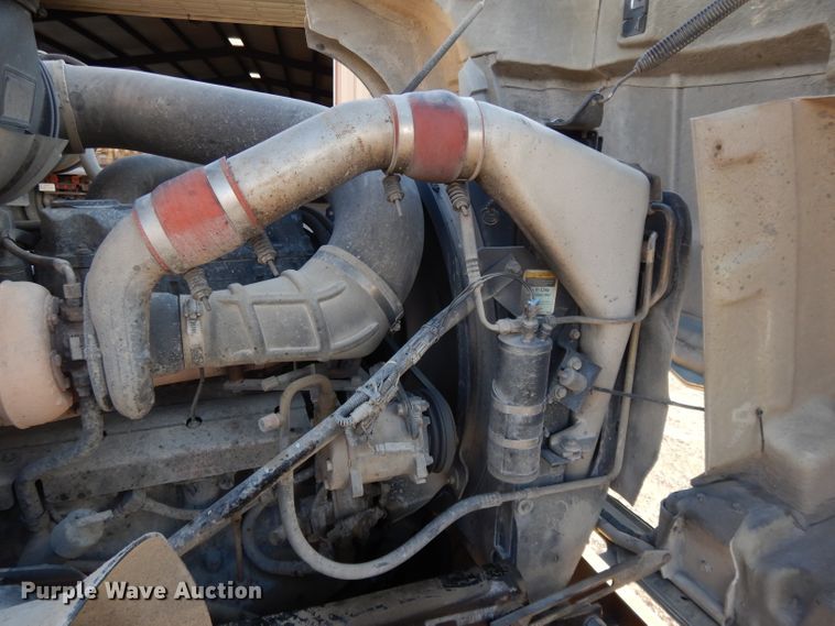 image for item DE2490 2003 Mack Granite CV713  dump truck