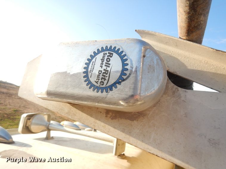 image for item DE2490 2003 Mack Granite CV713  dump truck