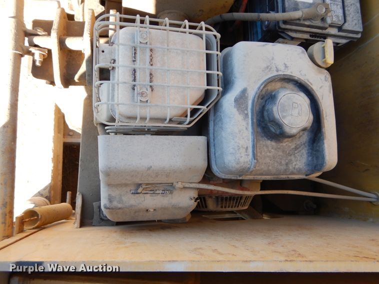 image for item DE2492 1992 Load King PHD100-3 lowboy equipment trailer