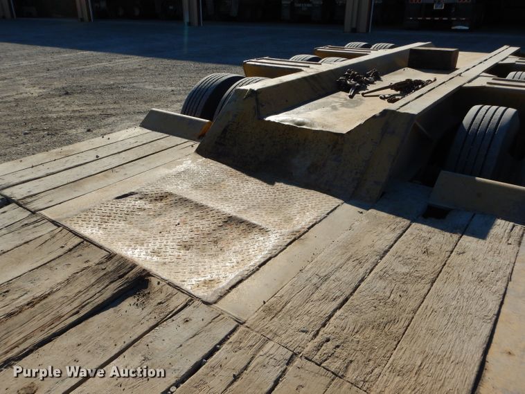 image for item DE2492 1992 Load King PHD100-3 lowboy equipment trailer