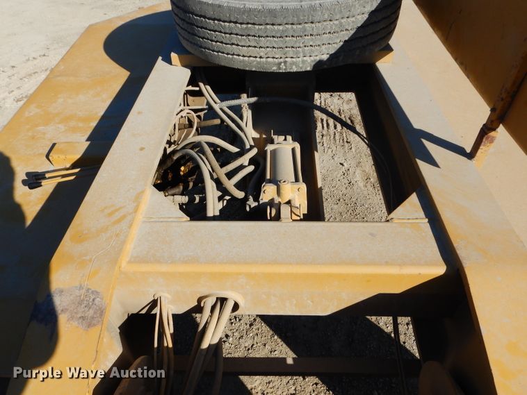 image for item DE2492 1992 Load King PHD100-3 lowboy equipment trailer