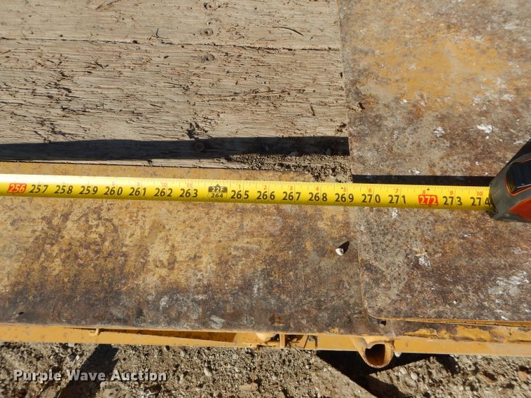 image for item DE2492 1992 Load King PHD100-3 lowboy equipment trailer