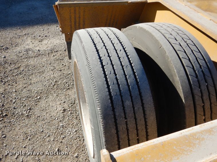 image for item DE2492 1992 Load King PHD100-3 lowboy equipment trailer