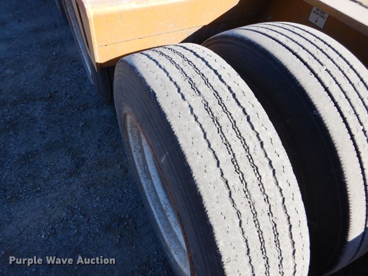 image for item DE2492 1992 Load King PHD100-3 lowboy equipment trailer