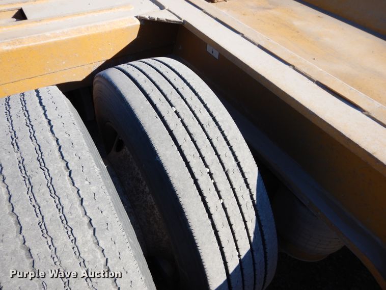 image for item DE2492 1992 Load King PHD100-3 lowboy equipment trailer