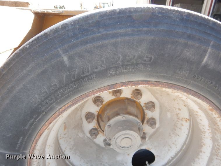 image for item DE2492 1992 Load King PHD100-3 lowboy equipment trailer