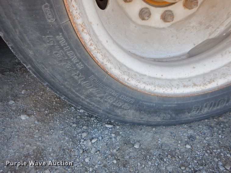 image for item DE2492 1992 Load King PHD100-3 lowboy equipment trailer