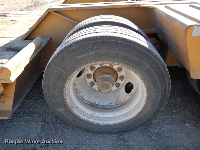 image for item DE2492 1992 Load King PHD100-3 lowboy equipment trailer