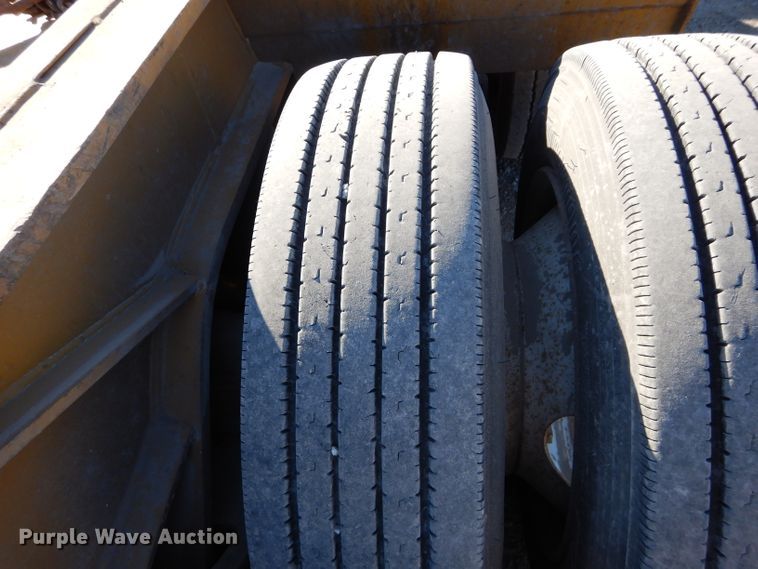 image for item DE2492 1992 Load King PHD100-3 lowboy equipment trailer