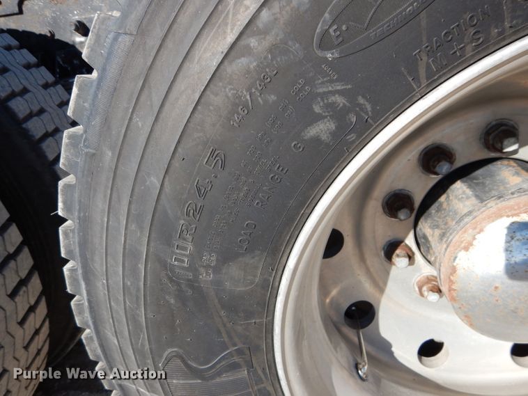 image for item DE2493 1990 Kenworth W900  semi truck