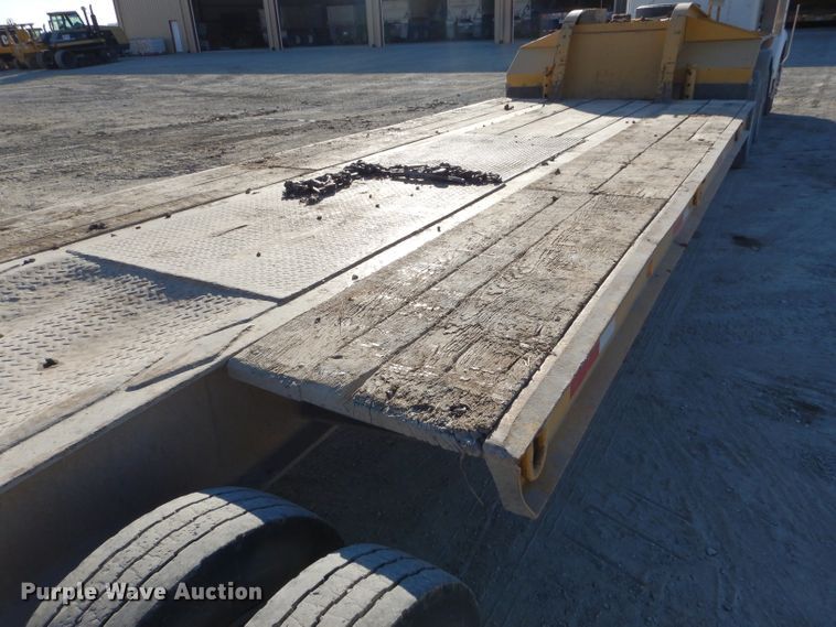 image for item DE2494 1995 Etnyre R35TL-T1 equipment trailer