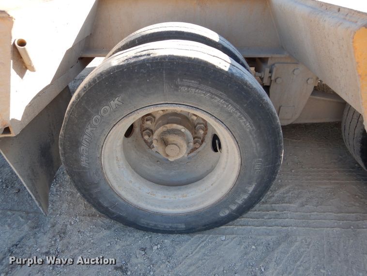 image for item DE2494 1995 Etnyre R35TL-T1 equipment trailer