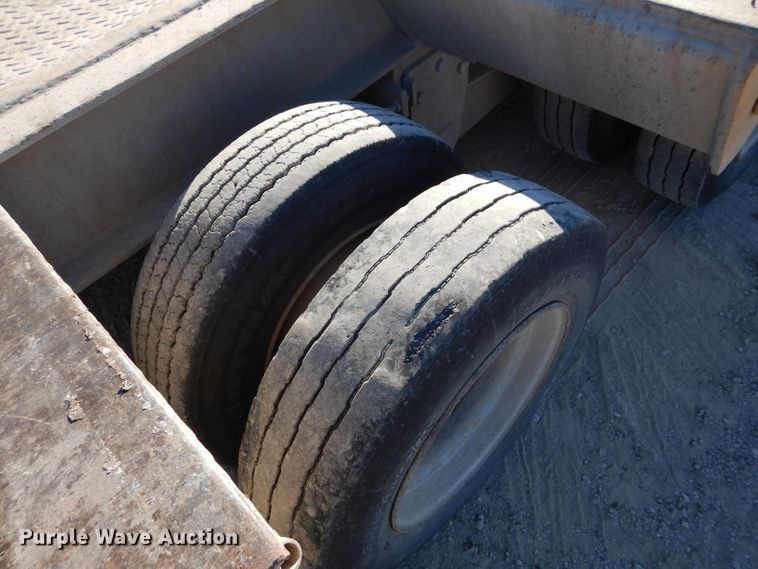 image for item DE2494 1995 Etnyre R35TL-T1 equipment trailer